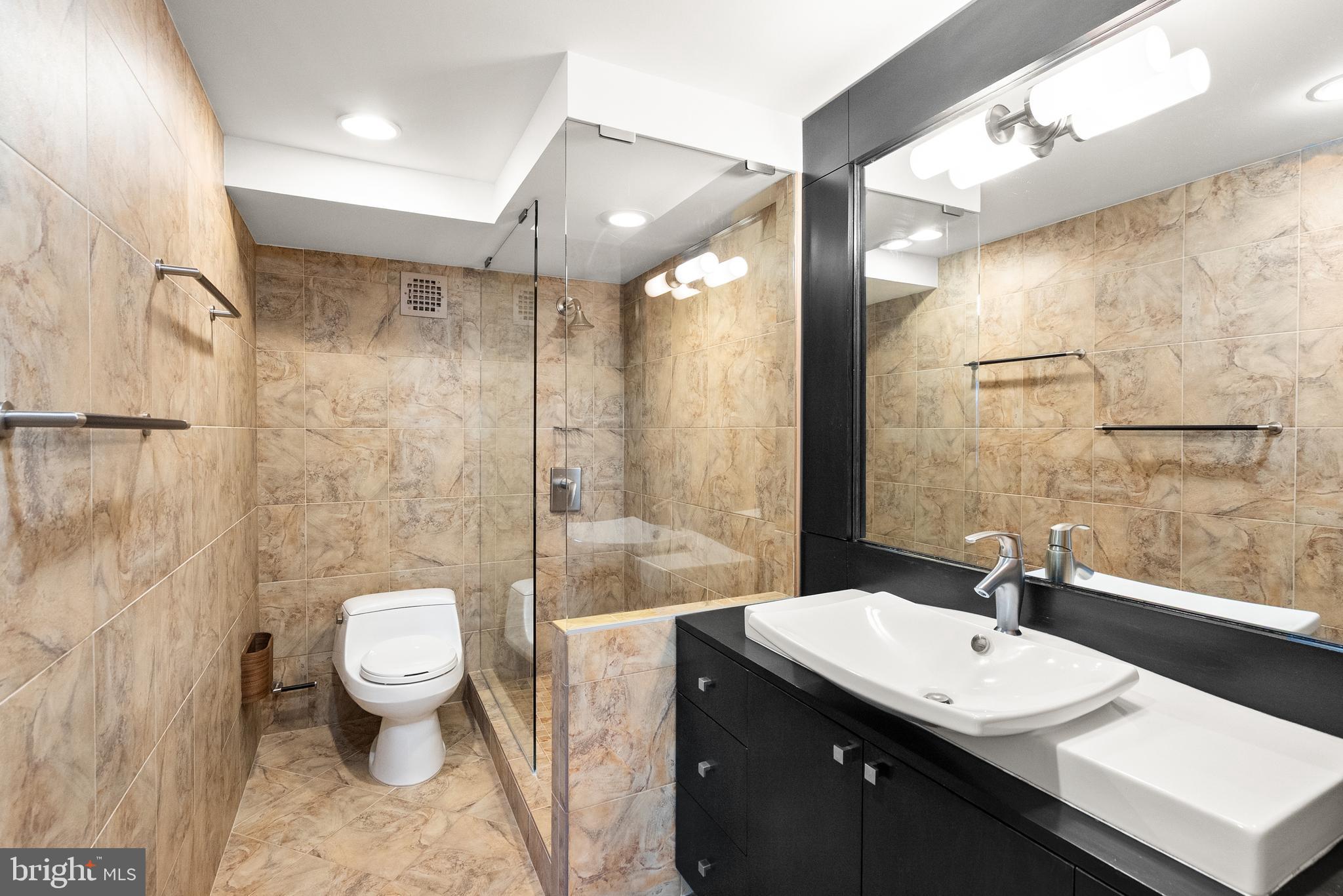 WATERGATE AT LANDMARK - Residential