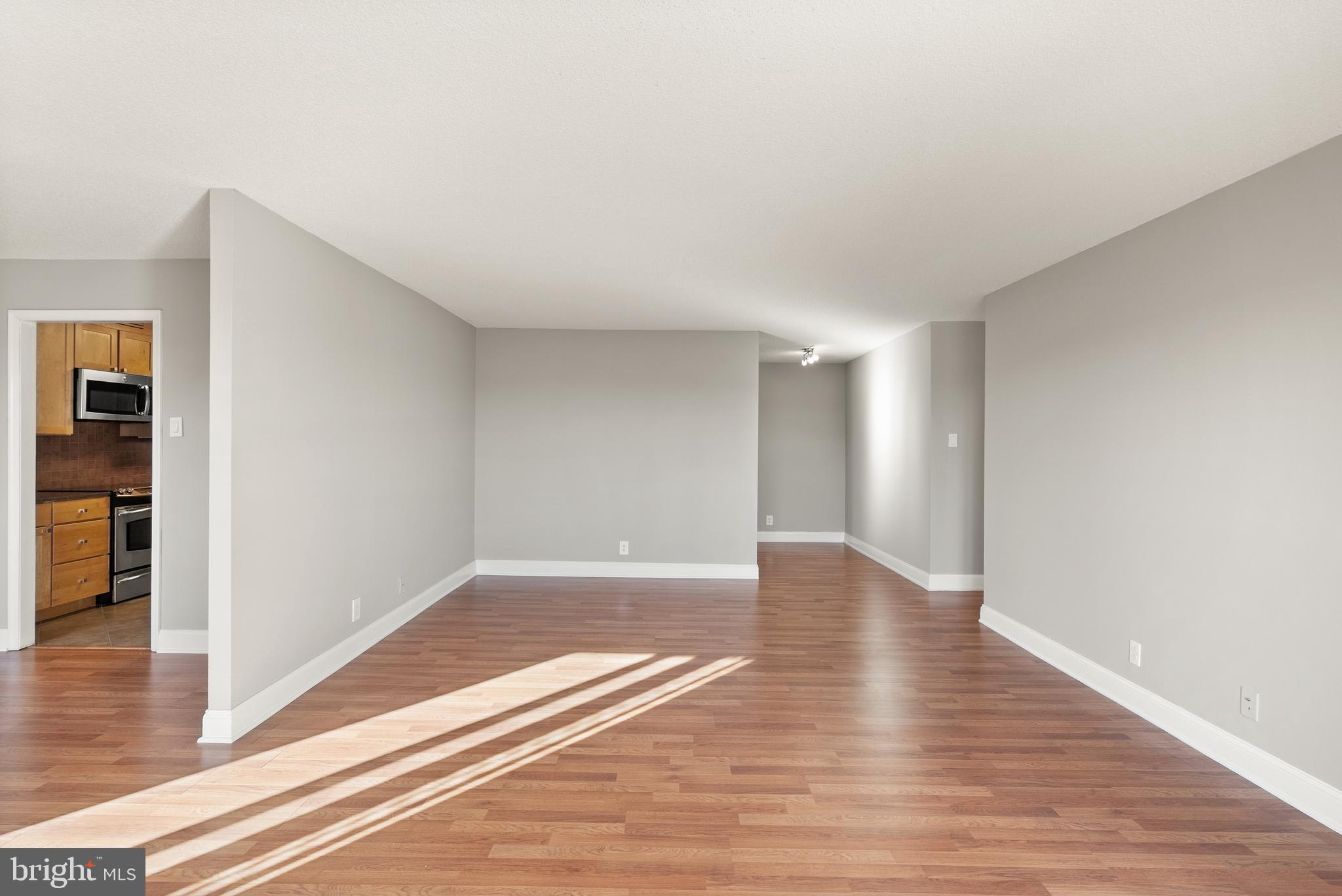 WATERGATE AT LANDMARK - Residential