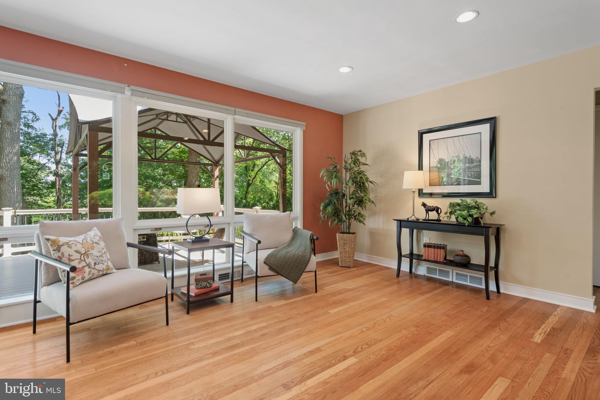 BLOSSOM HILL - Residential