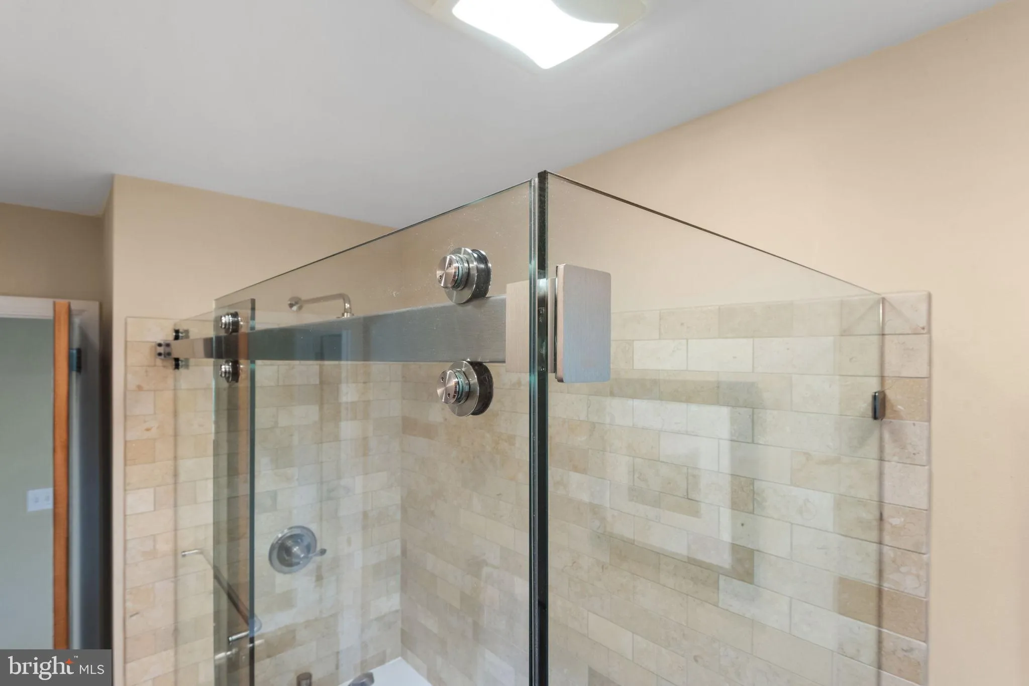 Lancaster, Pennsylvania 17601, United States, 3 Bedrooms Bedrooms, ,3 BathroomsBathrooms,Residential,Pending,151015