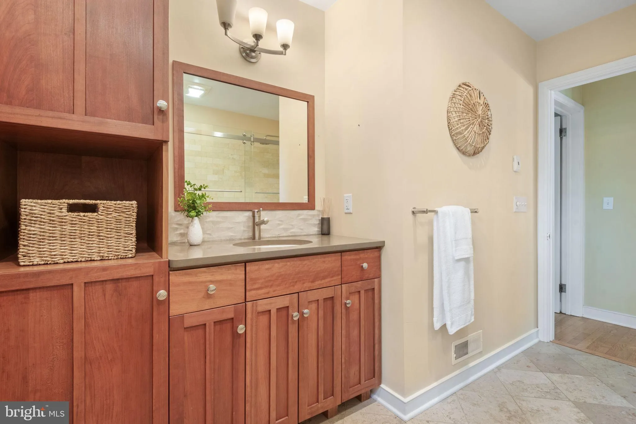 Lancaster, Pennsylvania 17601, United States, 3 Bedrooms Bedrooms, ,3 BathroomsBathrooms,Residential,Pending,151015