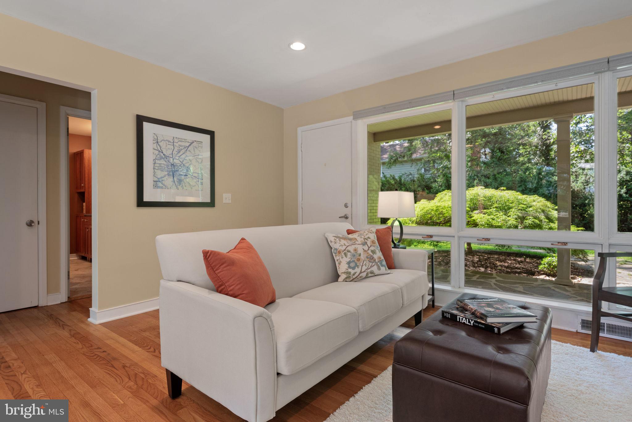 BLOSSOM HILL - Residential