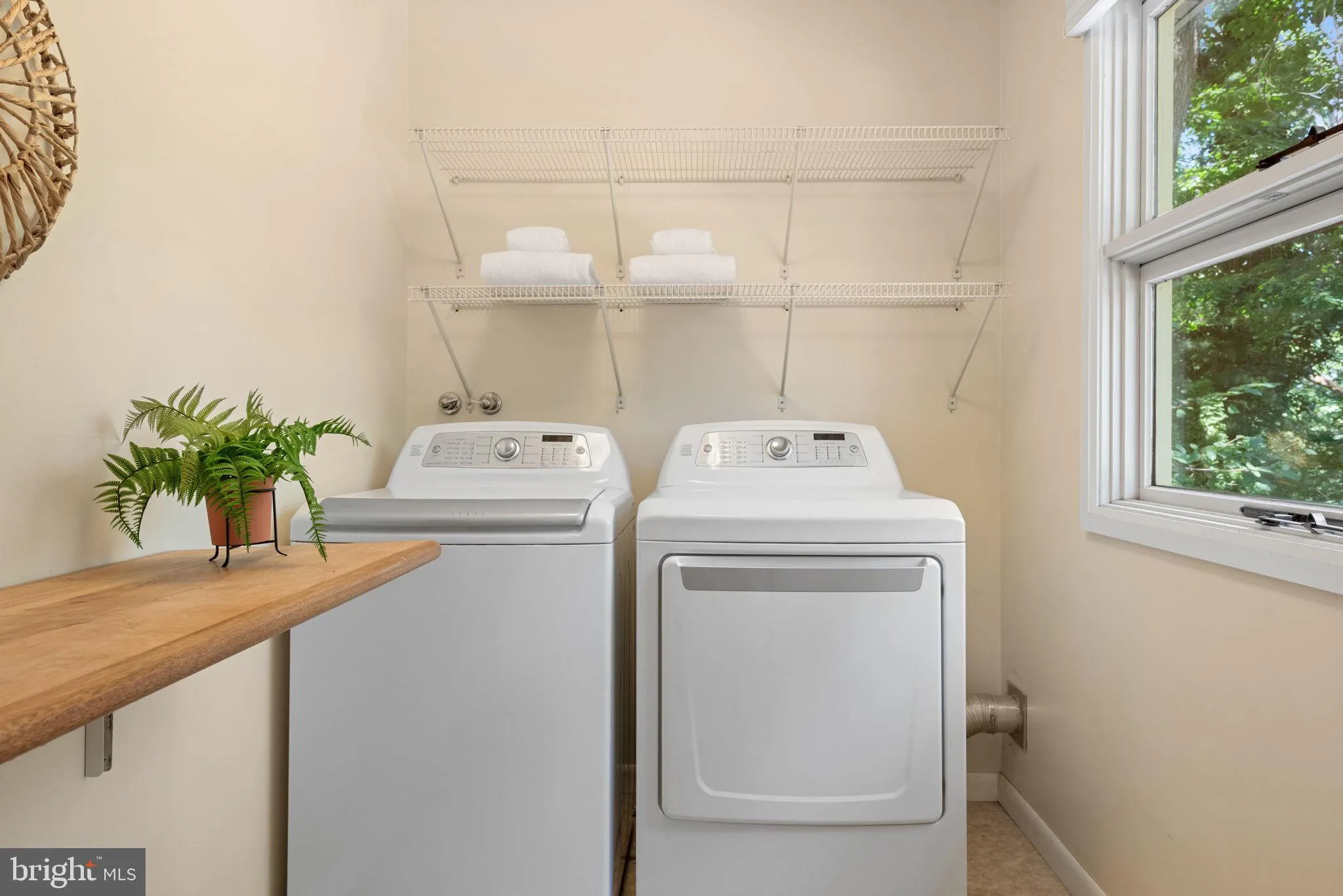 Lancaster, Pennsylvania 17601, United States, 3 Bedrooms Bedrooms, ,3 BathroomsBathrooms,Residential,Pending,151015