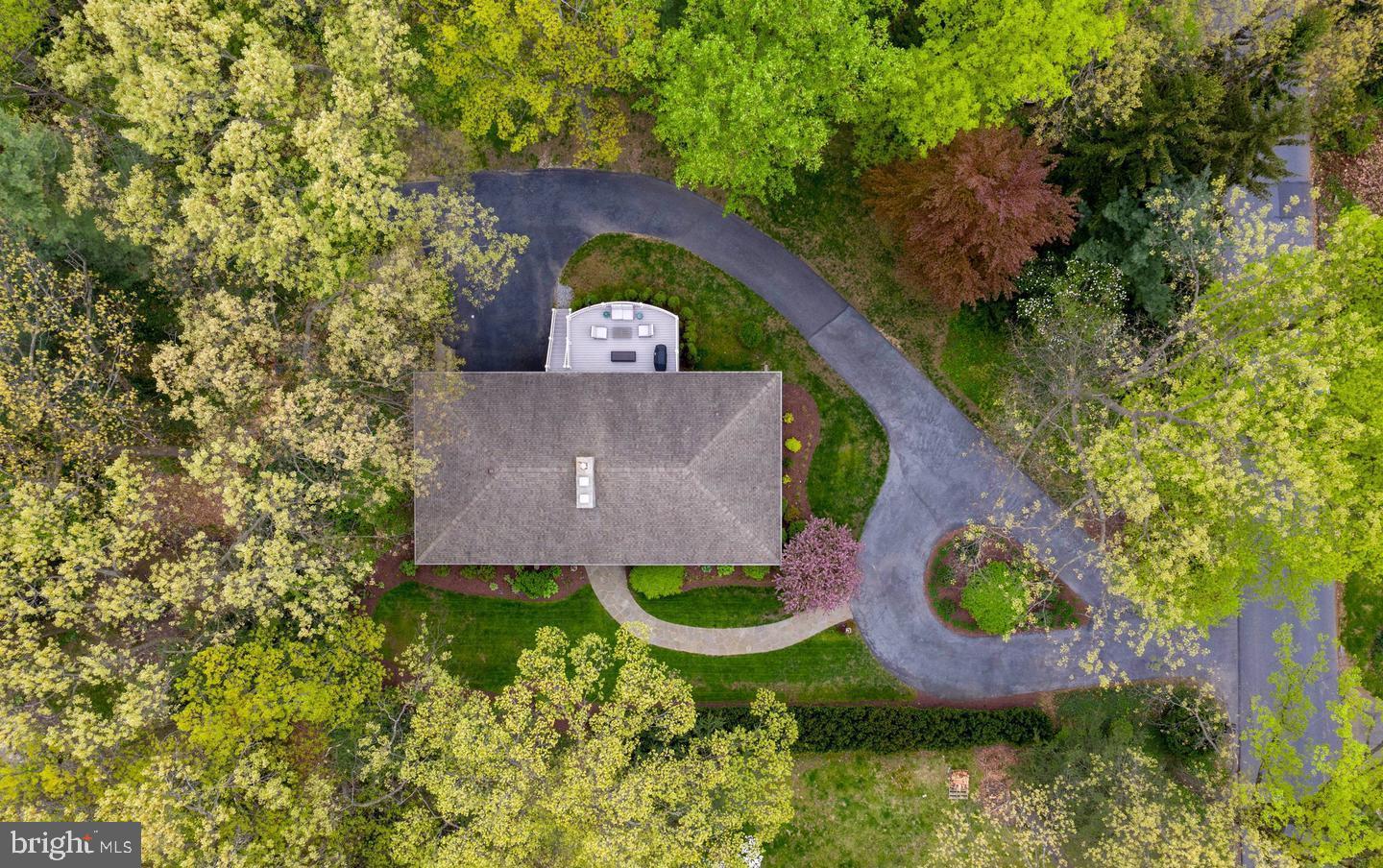142 WOODSIDE ROAD