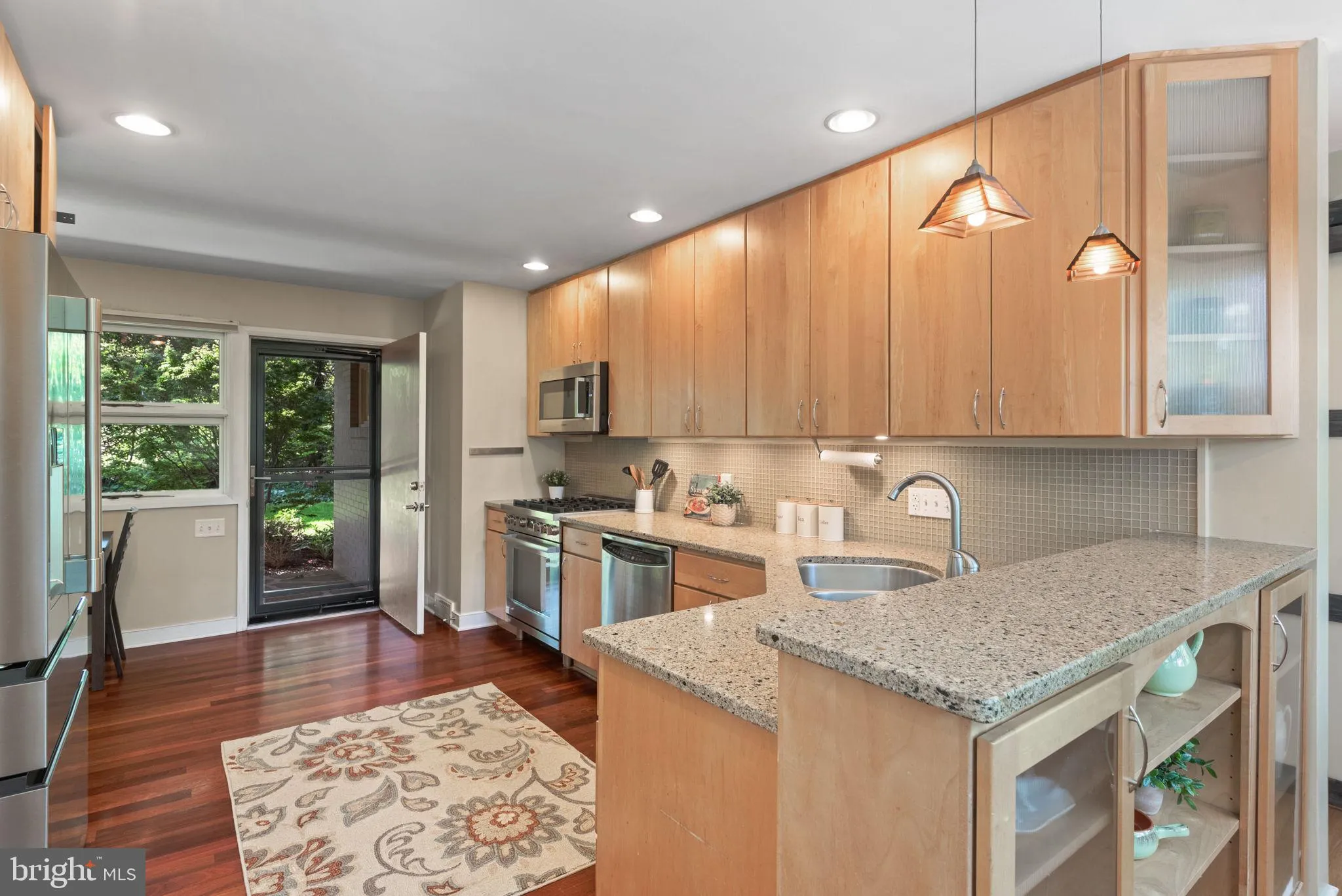 Lancaster, Pennsylvania 17601, United States, 3 Bedrooms Bedrooms, ,3 BathroomsBathrooms,Residential,Pending,151015