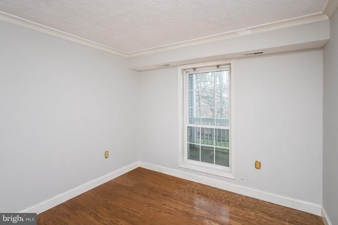 VININGS CONDO - Residential