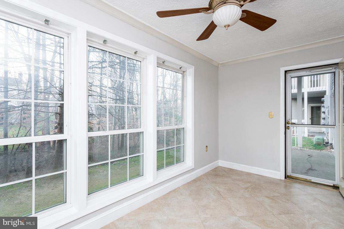 VININGS CONDO - Residential