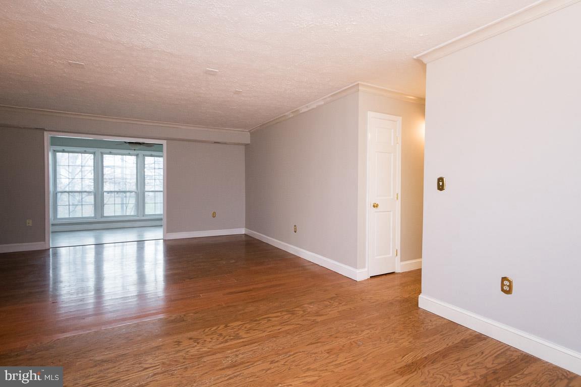 VININGS CONDO - Residential