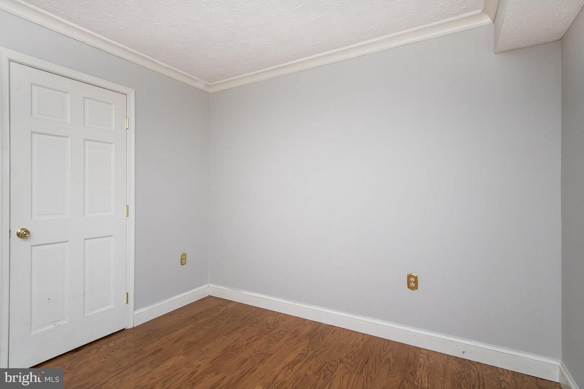 VININGS CONDO - Residential