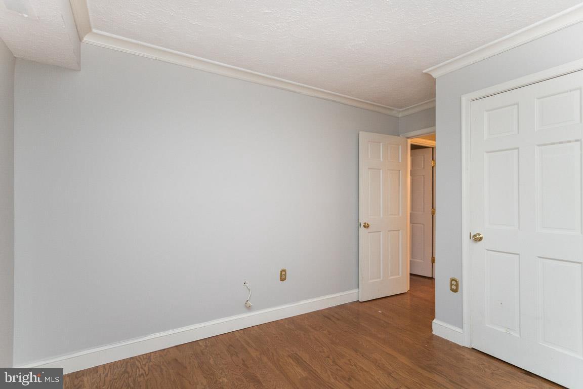 VININGS CONDO - Residential