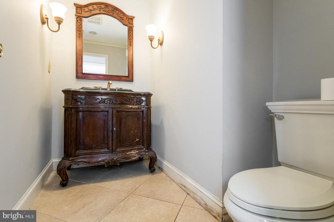 VININGS CONDO - Residential