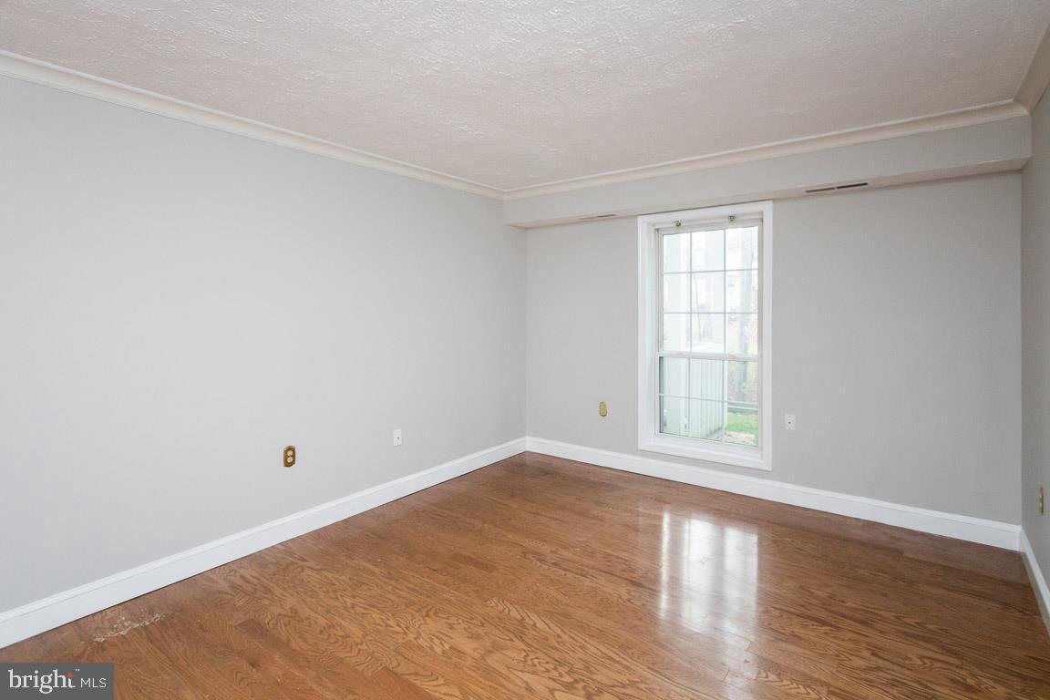 VININGS CONDO - Residential