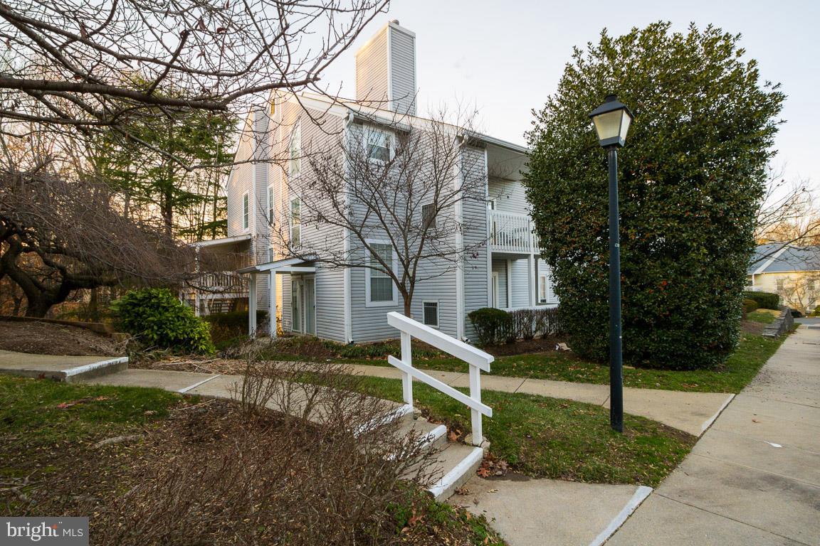 VININGS CONDO - Residential