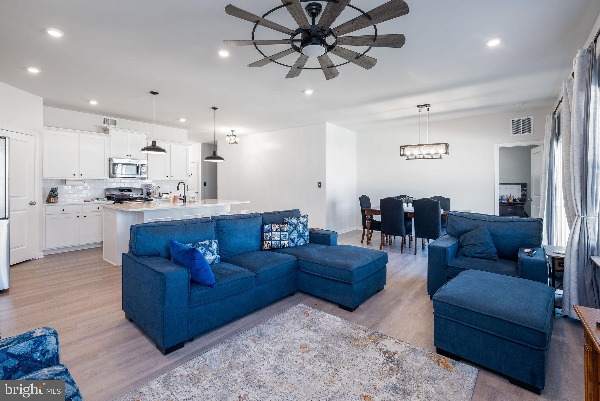 369 STEAMBOAT AVENUE