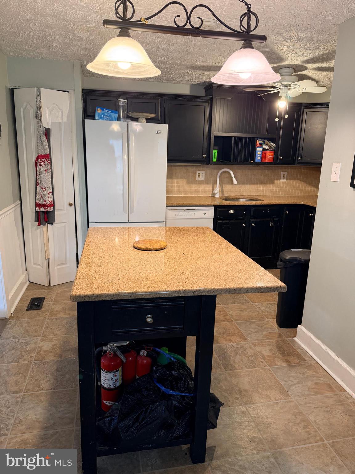 LINWOOD - Residential