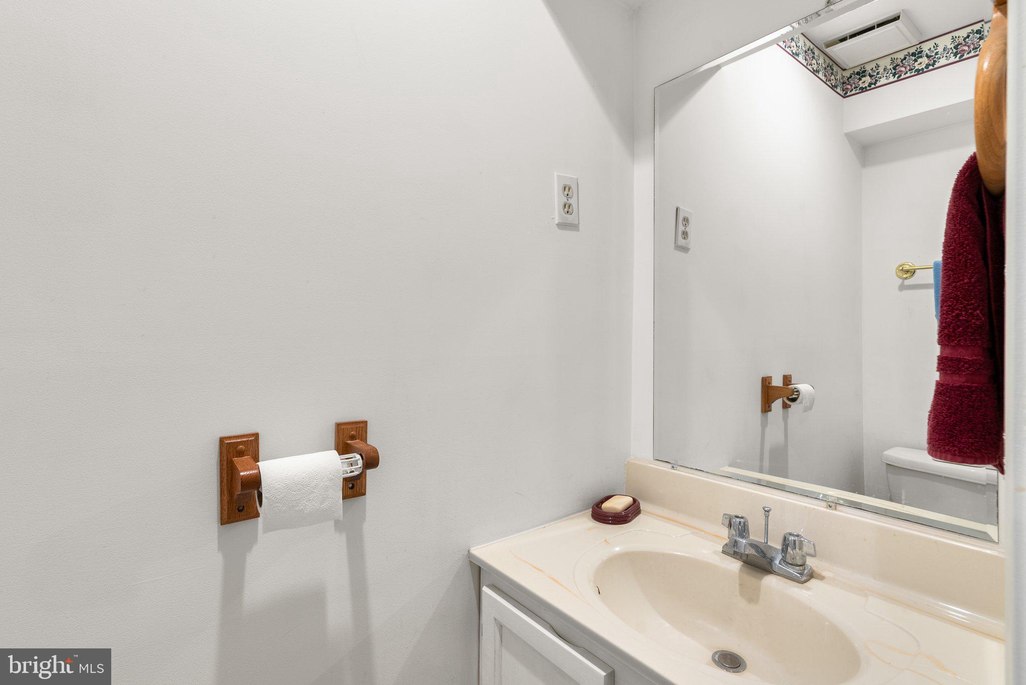 HALLOWELL - Residential