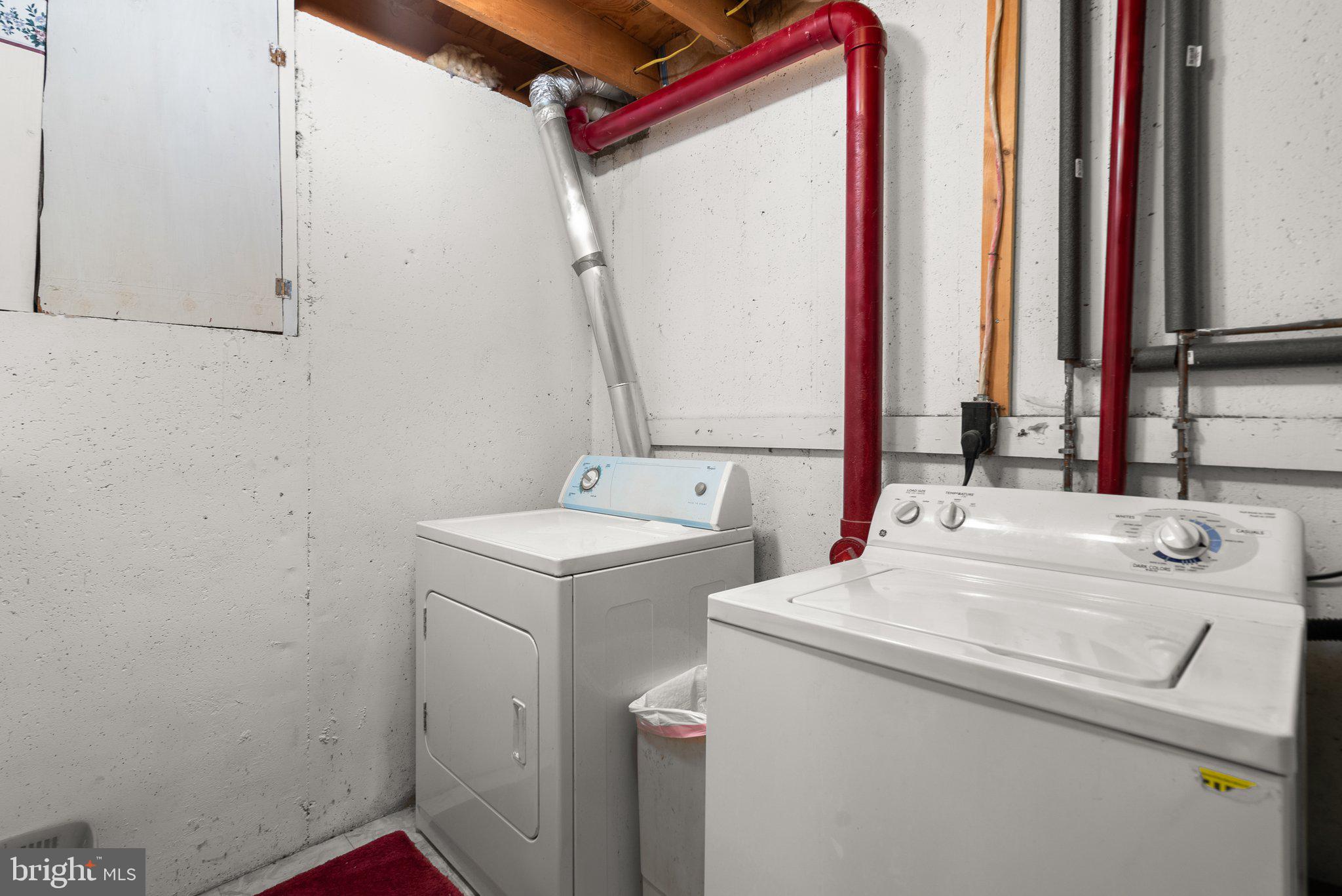 HALLOWELL - Residential