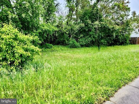 946 HAMMONDS LANE BROOKLYN PARK MD 21225