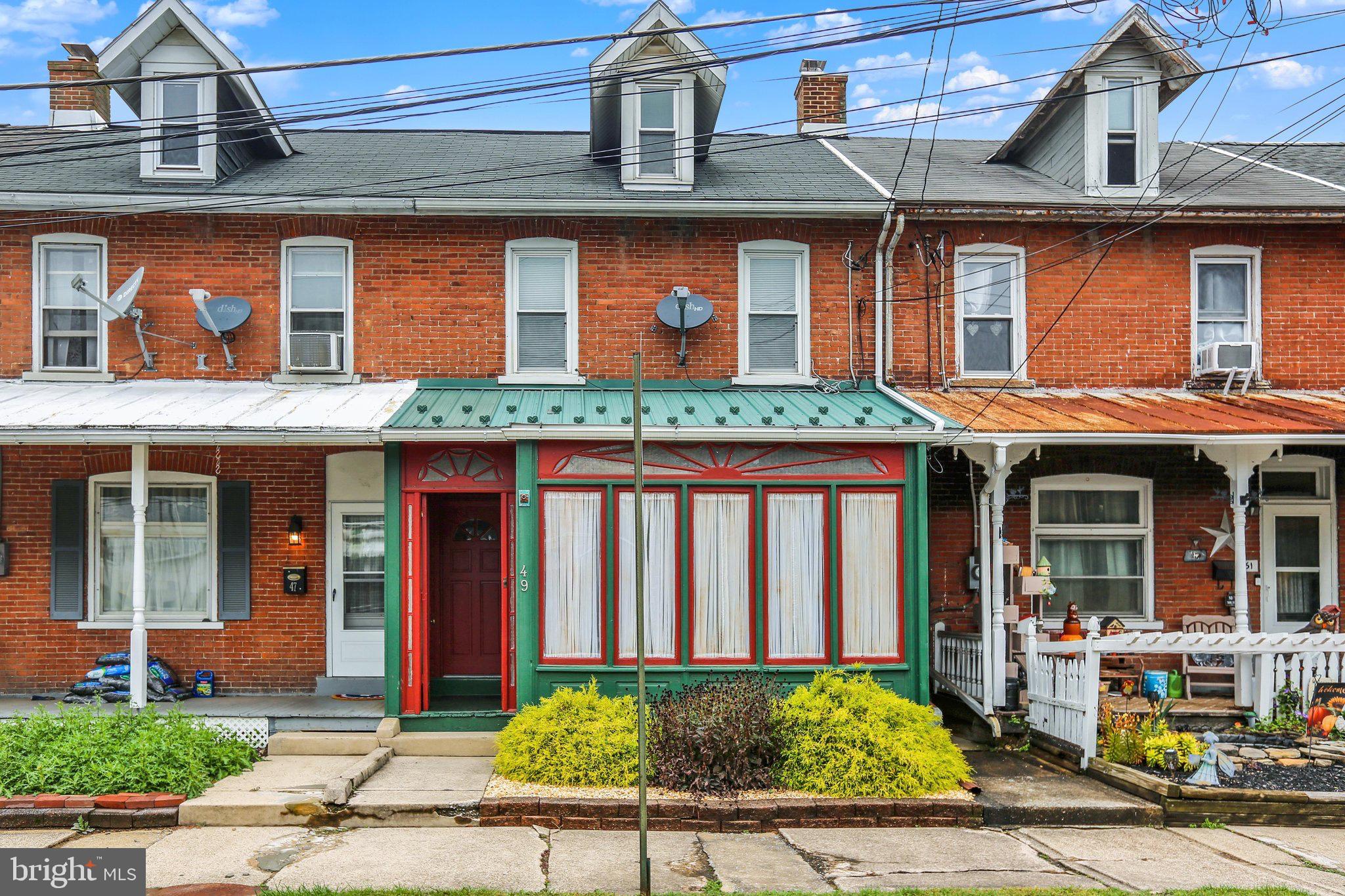 49 E WASHINGTON STREET