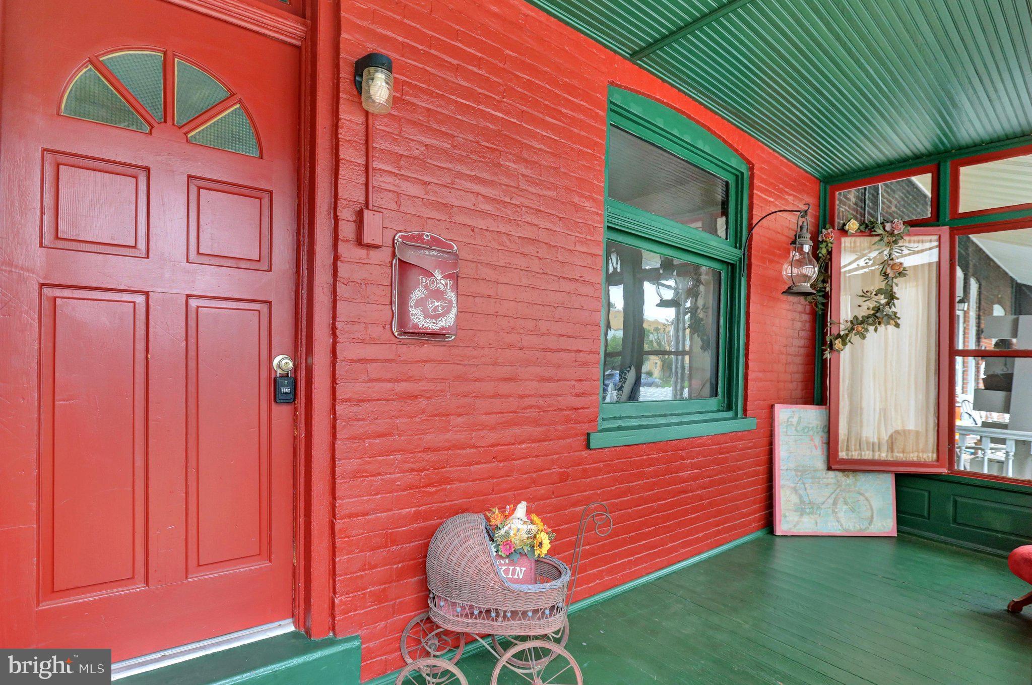 49 E WASHINGTON STREET