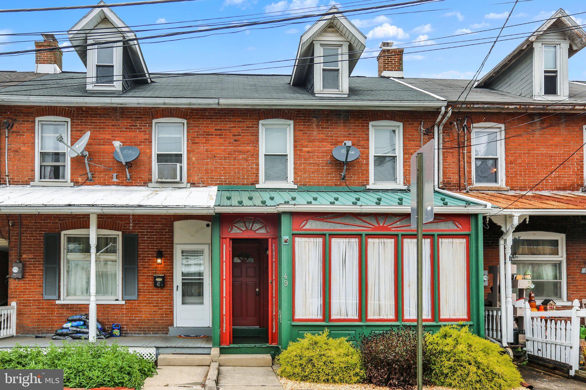 49 E WASHINGTON STREET