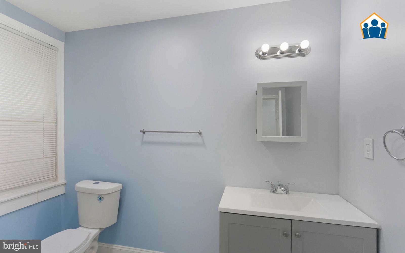 EAST KENSINGTON - Residential