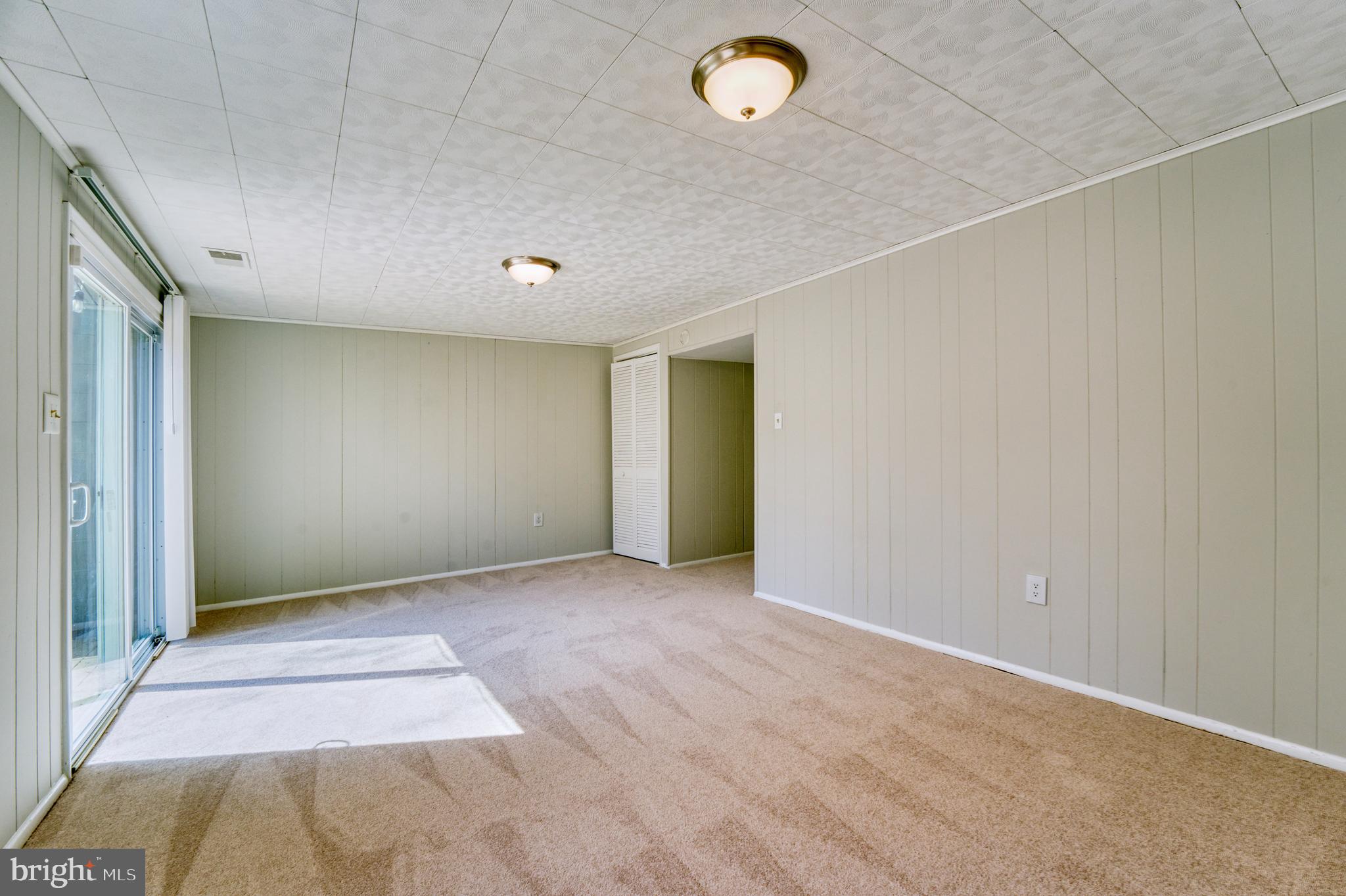 LAKE RIDGE-THOUSAND OAKS - Residential