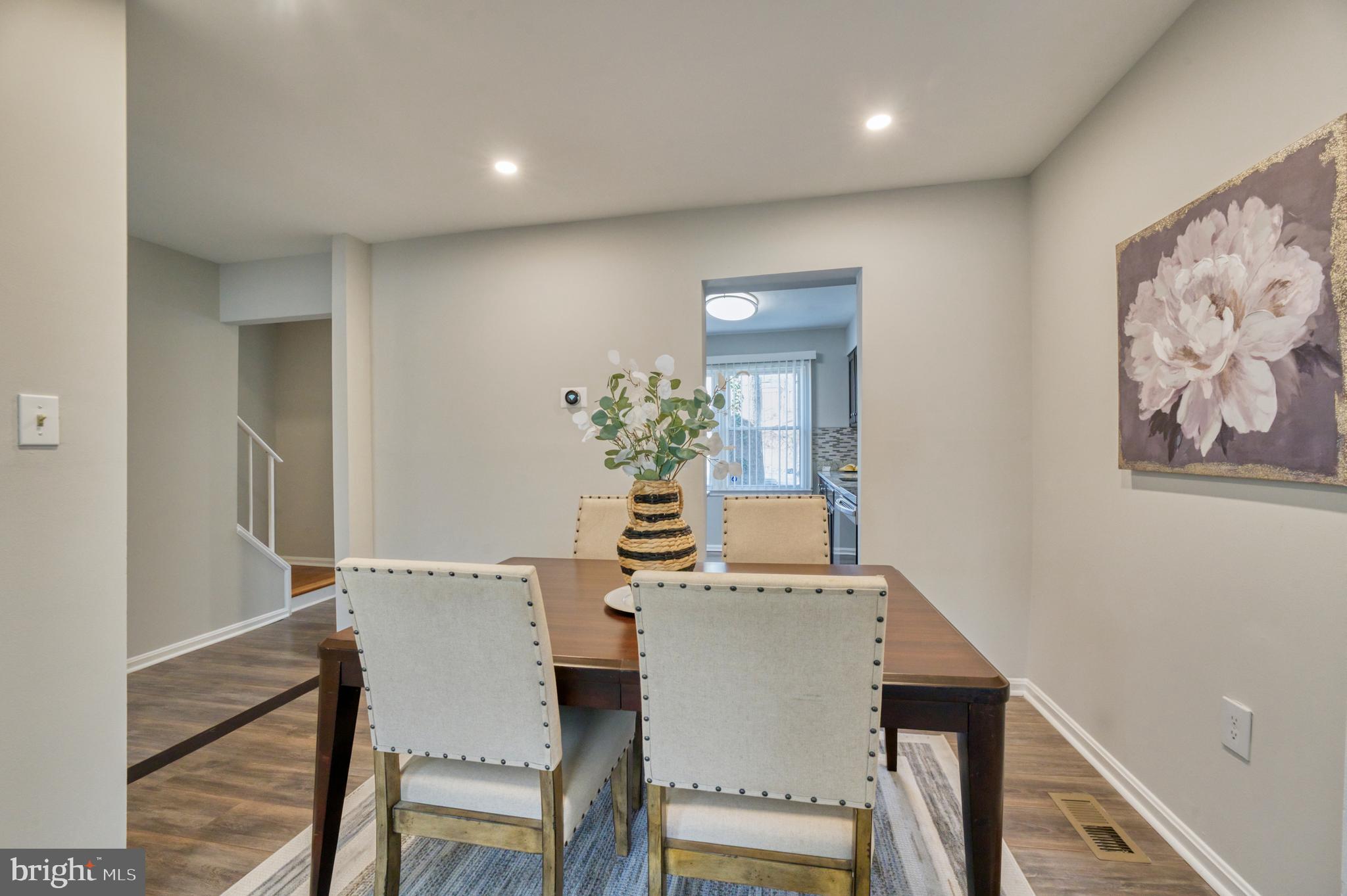 LAKE RIDGE-THOUSAND OAKS - Residential