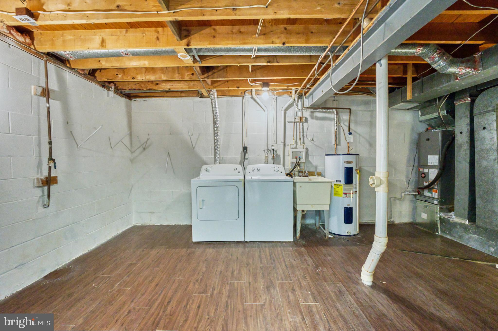 LAKE RIDGE-THOUSAND OAKS - Residential