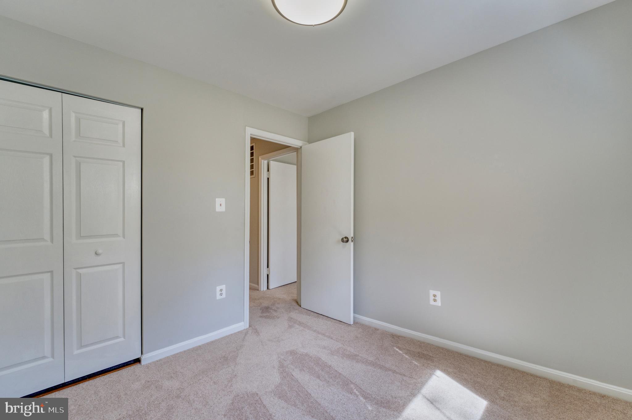 LAKE RIDGE-THOUSAND OAKS - Residential