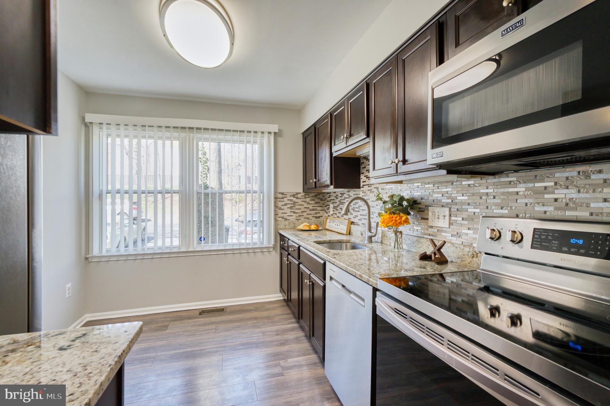 LAKE RIDGE-THOUSAND OAKS - Residential