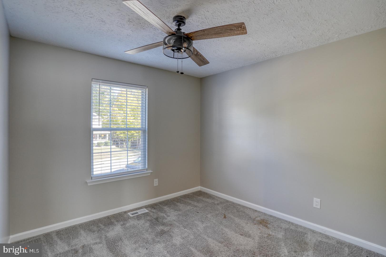 COLONIAL RIDGE - Residential