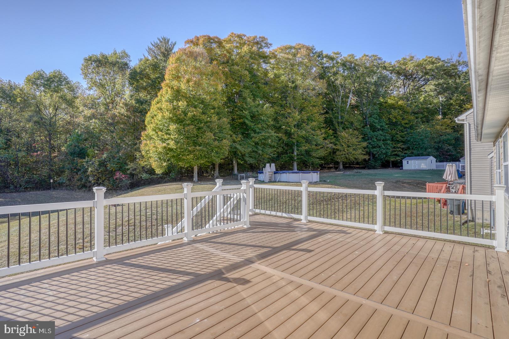 COLONIAL RIDGE - Residential