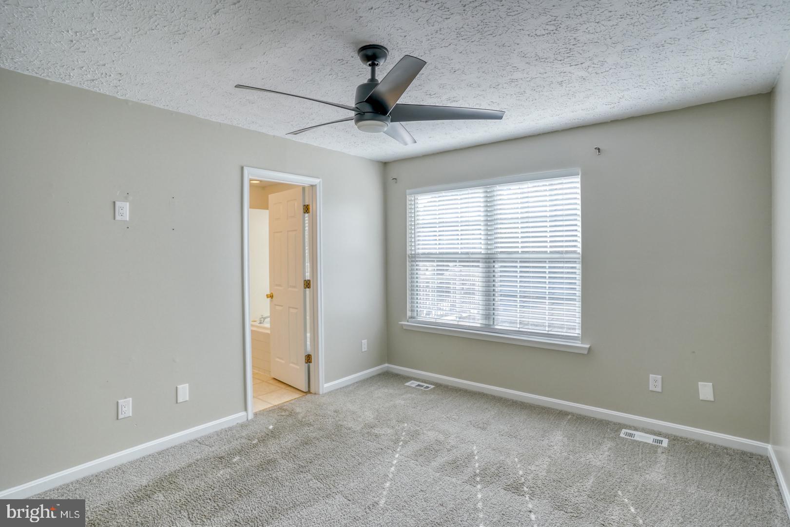 COLONIAL RIDGE - Residential