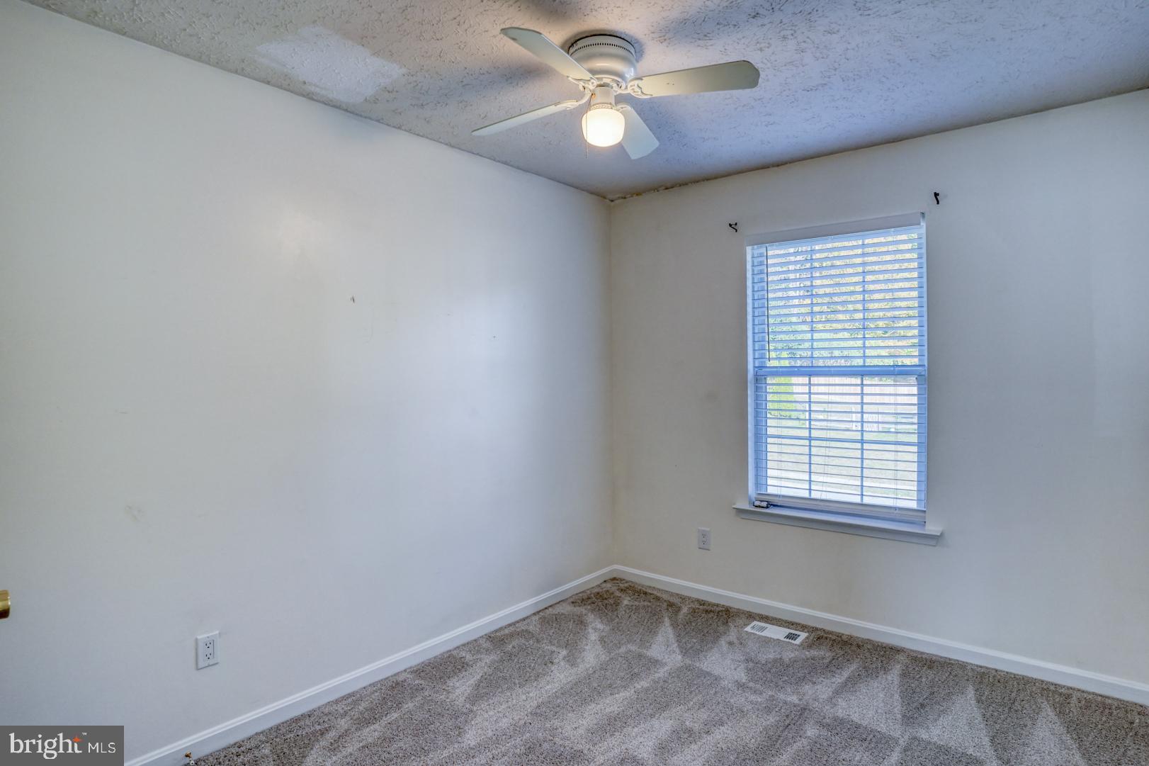 COLONIAL RIDGE - Residential