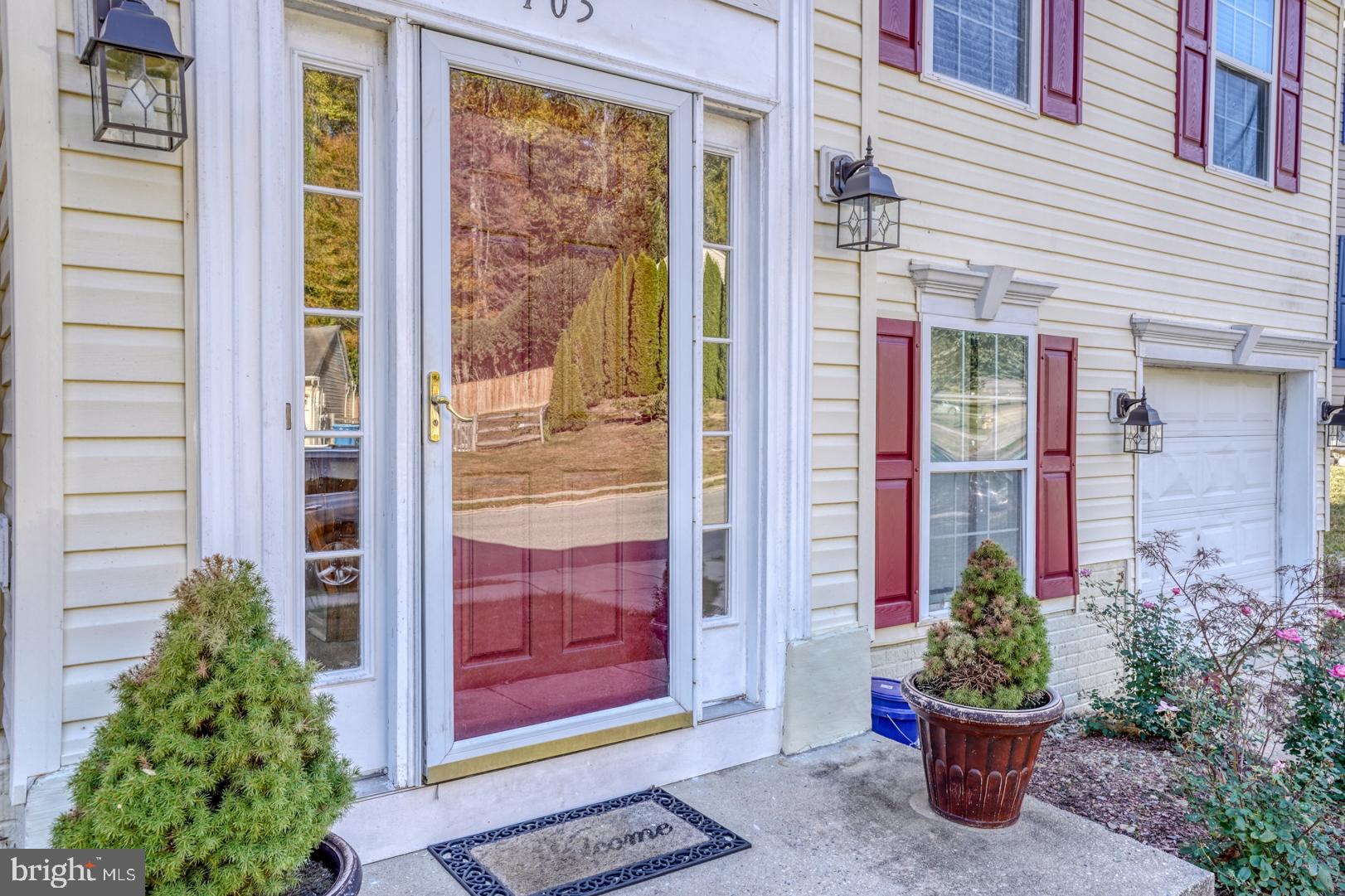 COLONIAL RIDGE - Residential