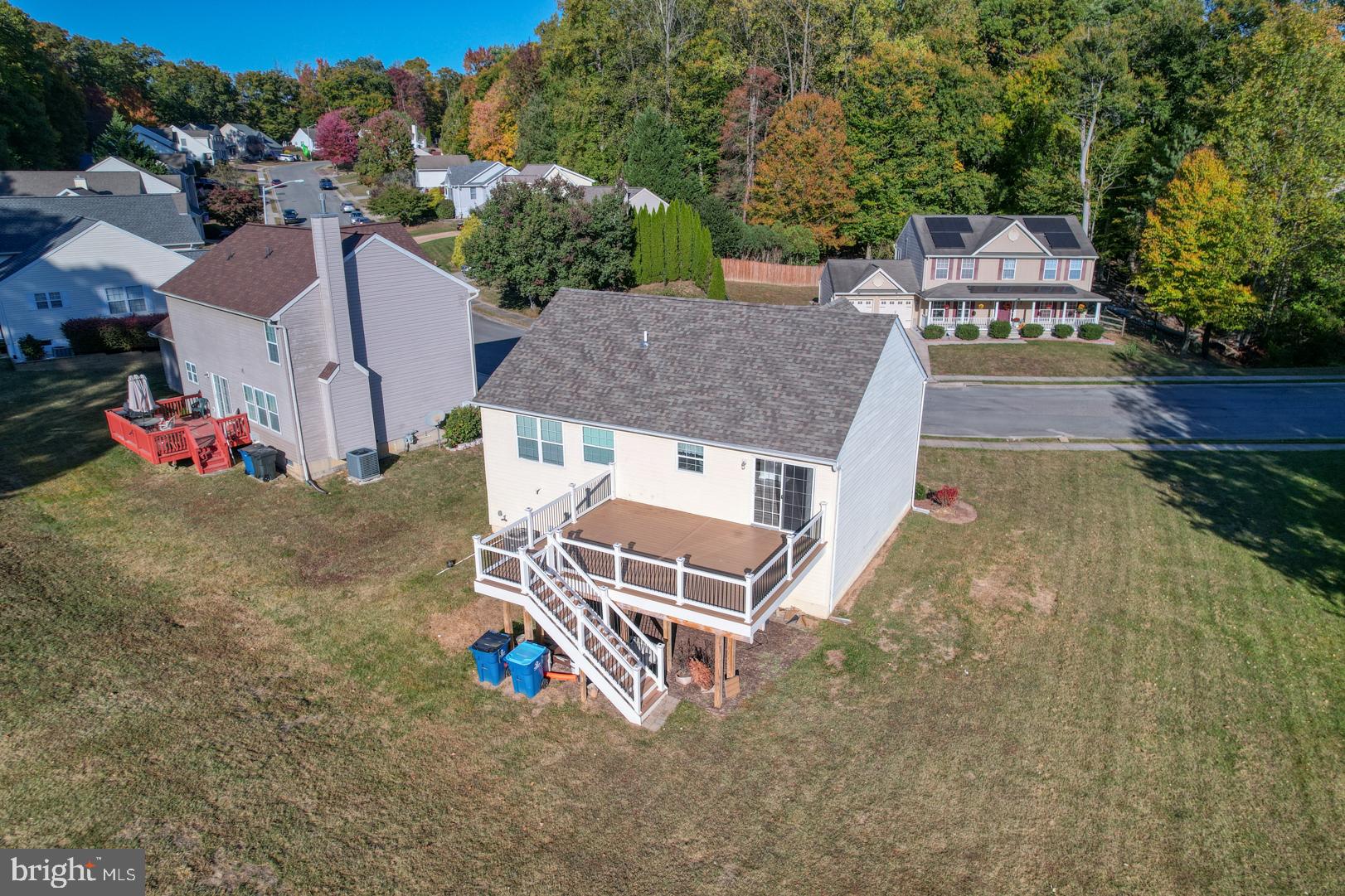 COLONIAL RIDGE - Residential