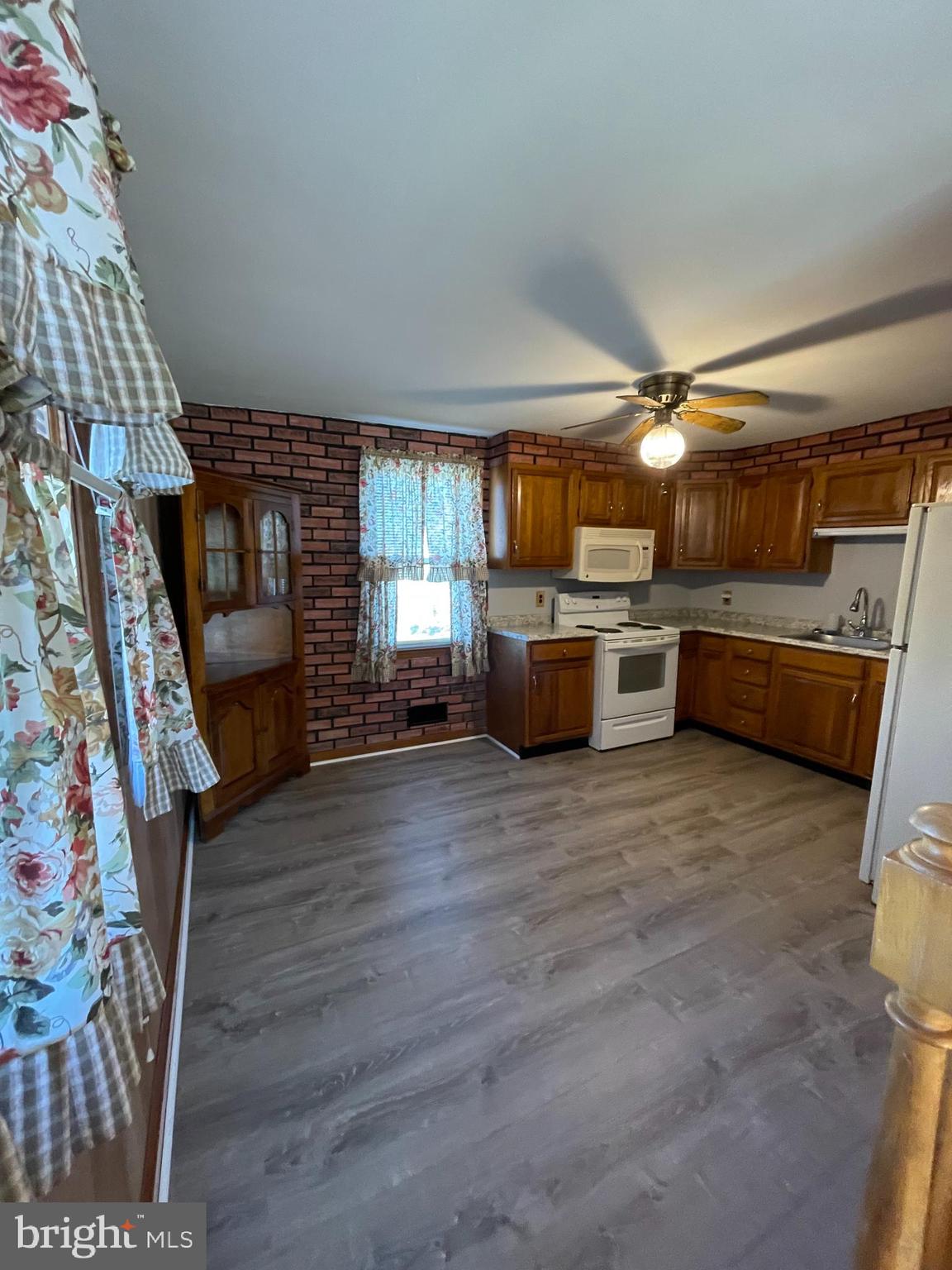 EASTFIELD - Residential