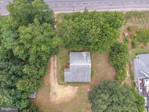 Photo of 6830 Crain Highway, LA PLATA, MD 20646 (MLS # MDCH2050098)