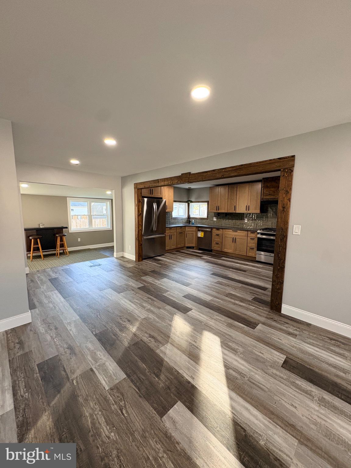 702 SMITH LANE