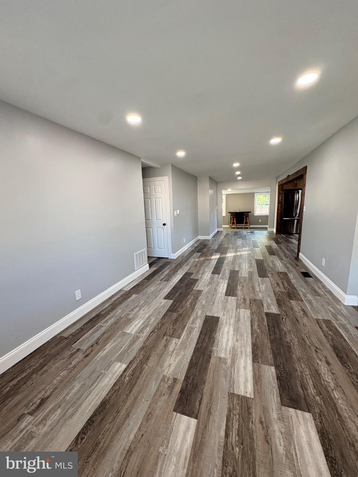 702 SMITH LANE