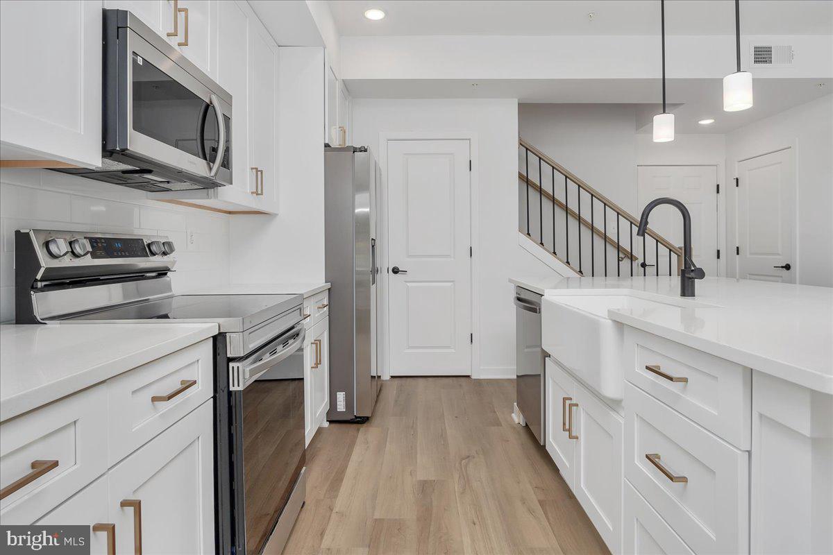 GAMBRILL GLENN - Residential