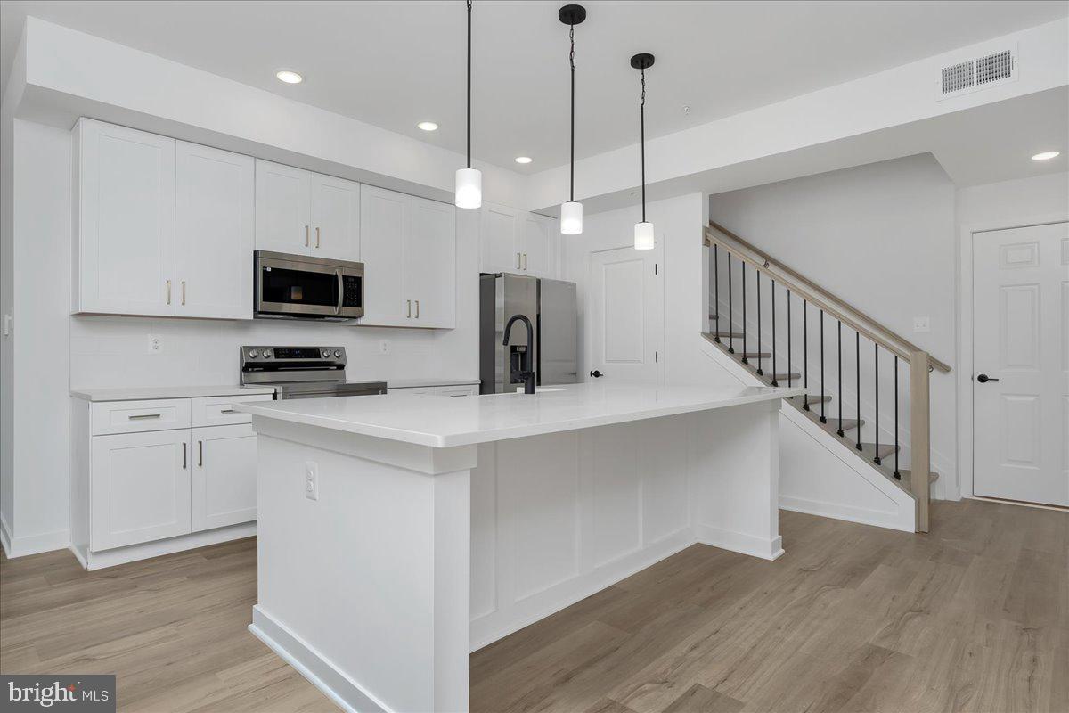 GAMBRILL GLENN - Residential