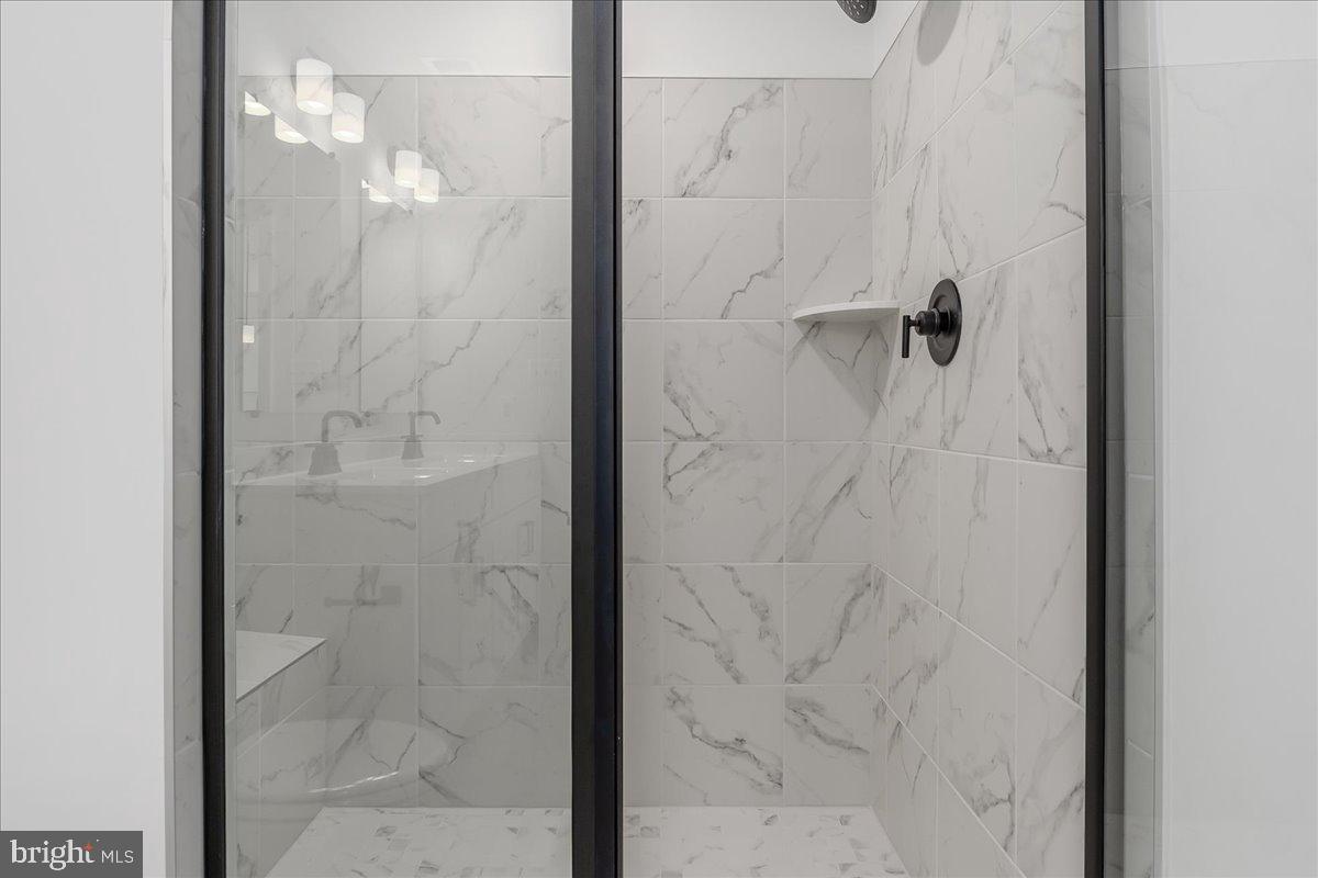 GAMBRILL GLENN - Residential