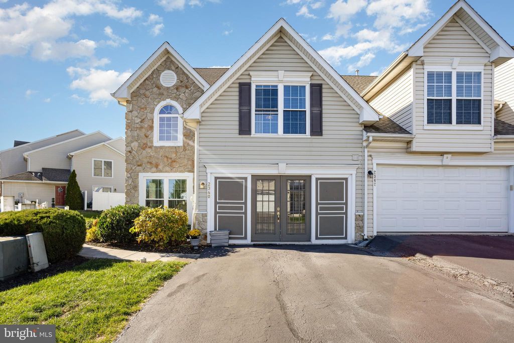 Photo of 2340 Slater Hill Lane E #67, YORK, PA 17406 (MLS # PAYK2092782)