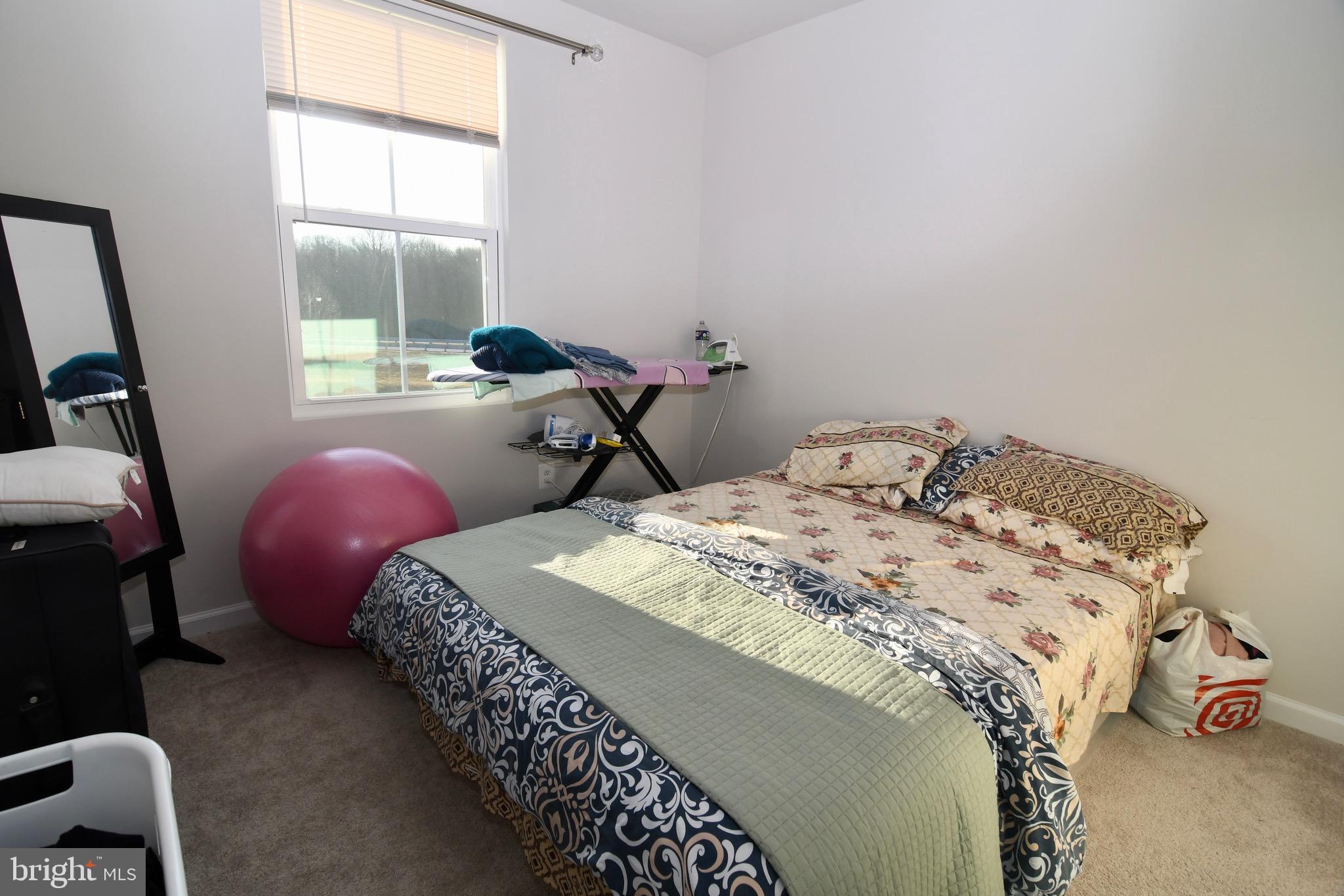 WEST CREEK VILLAGE - Residential Lease