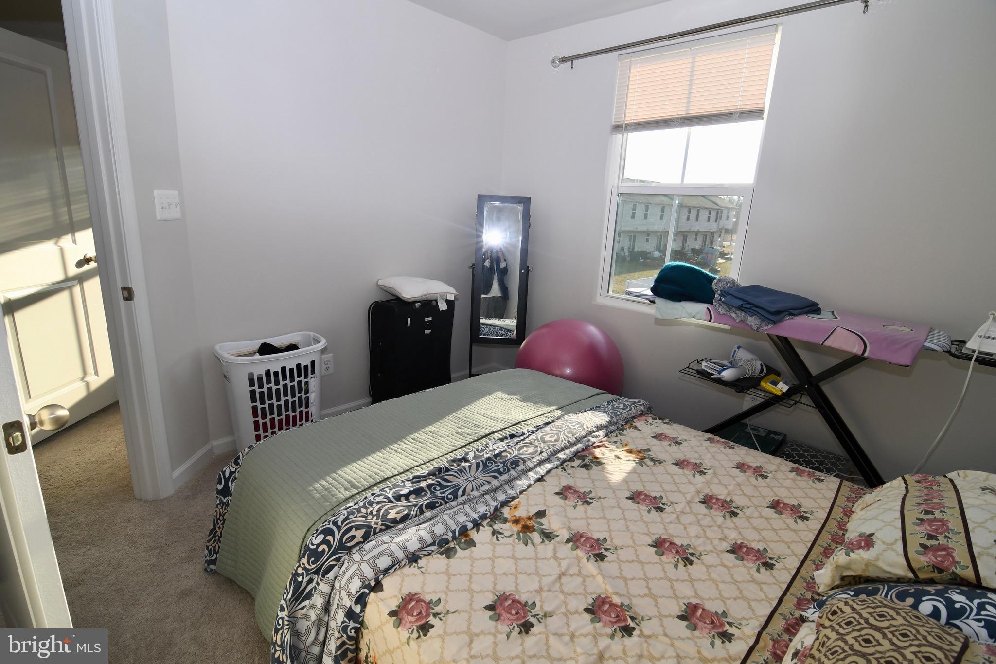 WEST CREEK VILLAGE - Residential Lease