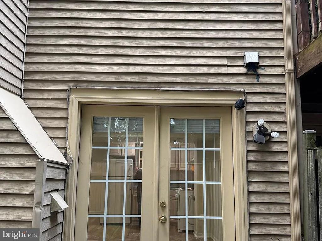 Photo of 63 Pontiac Way #BASEMENT, GAITHERSBURG, MD 20878 (MLS # MDMC2203482)
