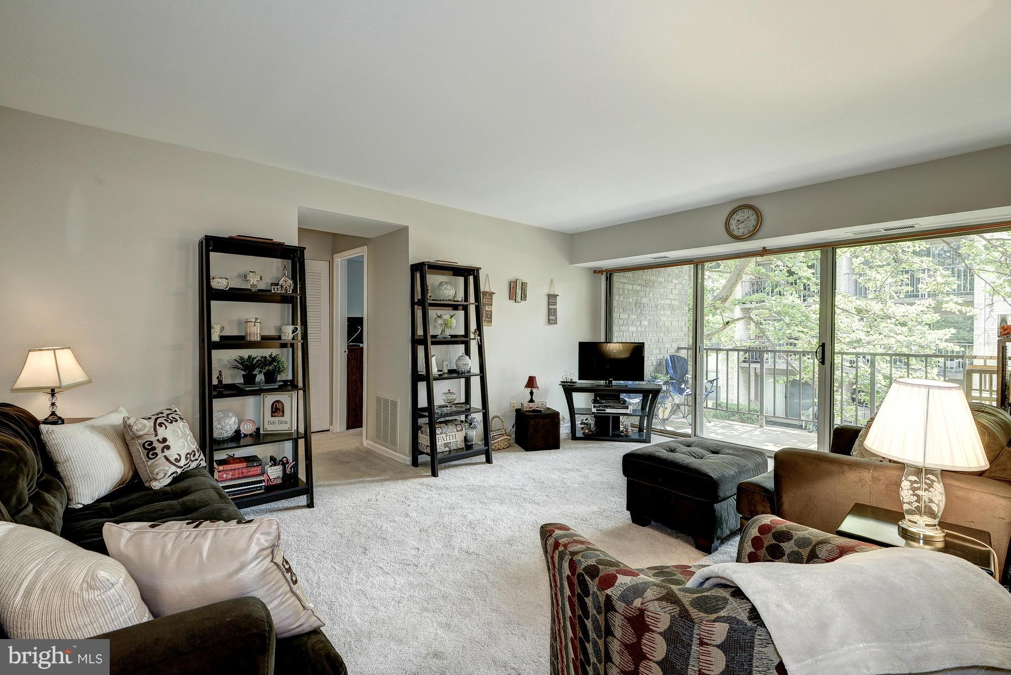 CANTERBURY SQUARE - Residential