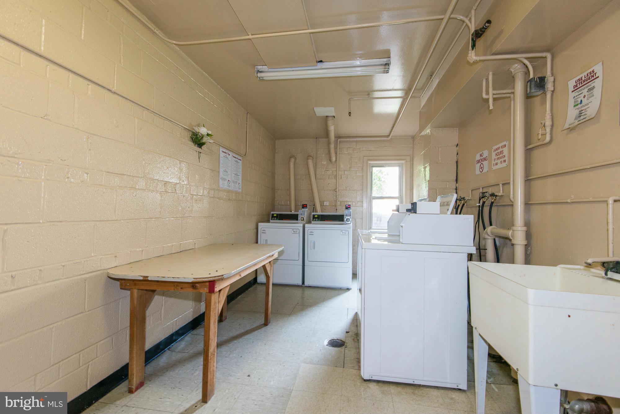 CANTERBURY SQUARE - Residential